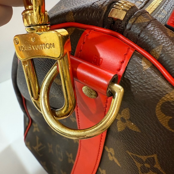 Louis Vuitton Monogram and Red Trim Keepall Bandouliere 50 - Picture 8 of 12